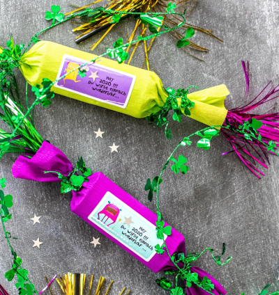 Bonbons papillotes à éclater (crackers) pour un réveillon amusant avec les enfants